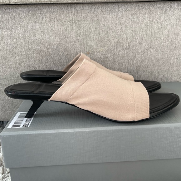 Balenciaga Sandal Mules - PRICE IS FIRM! - Picture 6 of 10